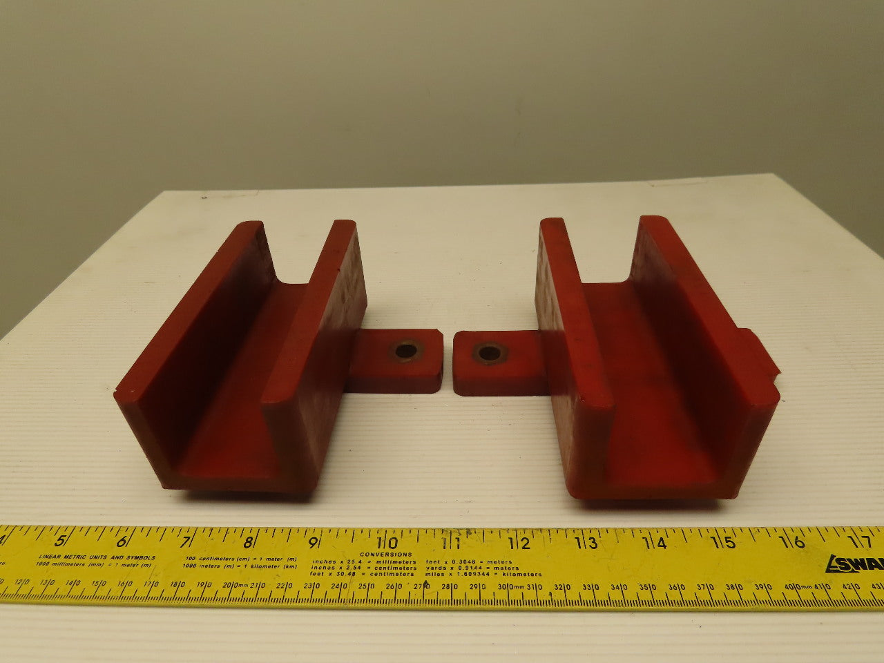 Dematic 0688181136 1-23/32" Wide 1-5/8" Deep 2 Bolt Mount Infeed Guide Lot Of 2