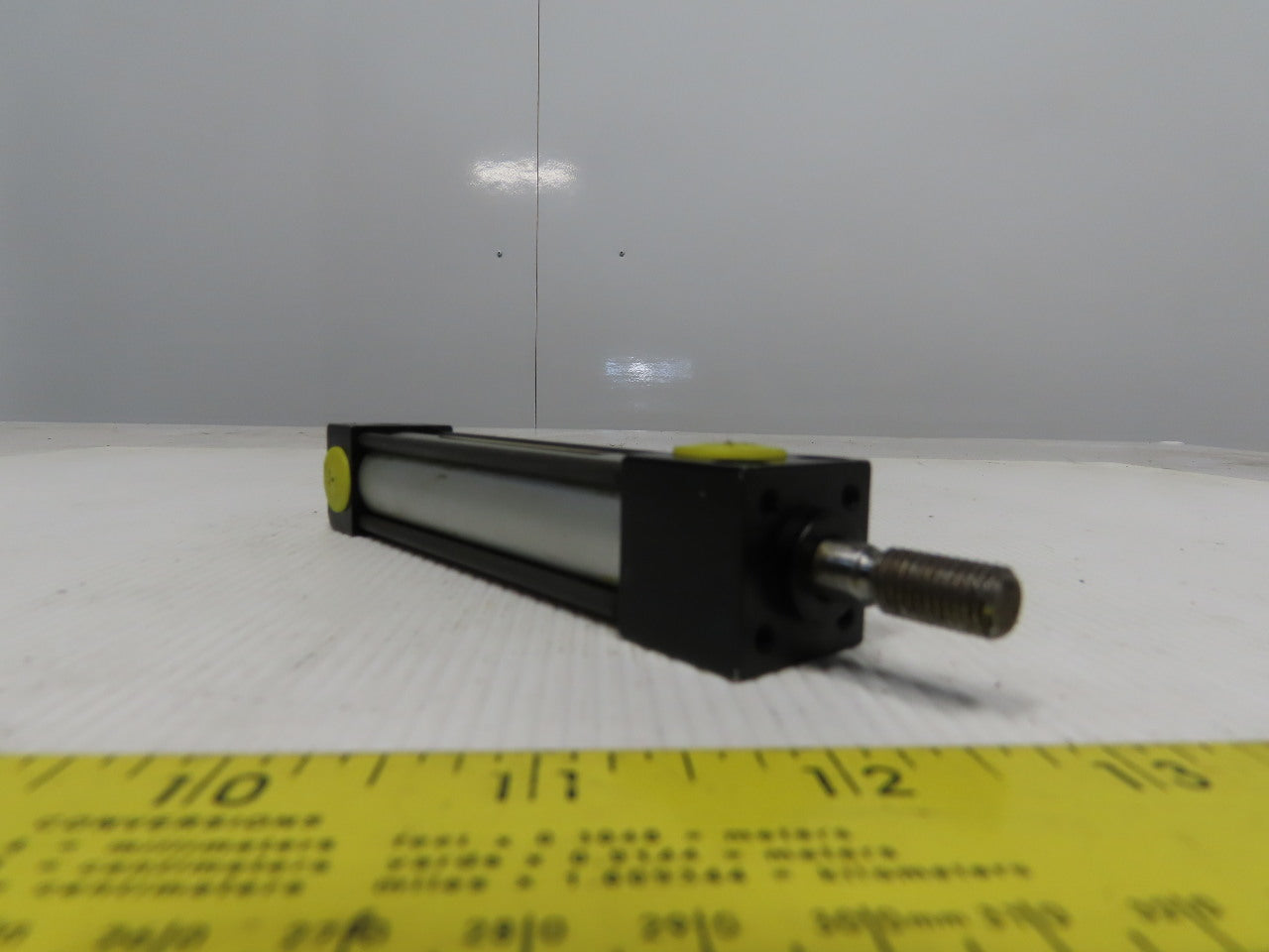Norgren CA03A-A03-AAA90 3/4" Bore 3" Stroke Double Acting Air Cylinder