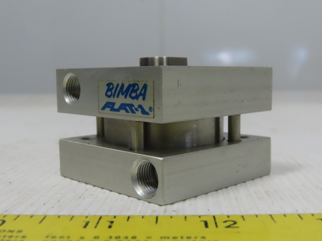 Bimba Flat-1 1-1/6" Bore 3/16" Stroke 5/8" Rod Air Cylinder