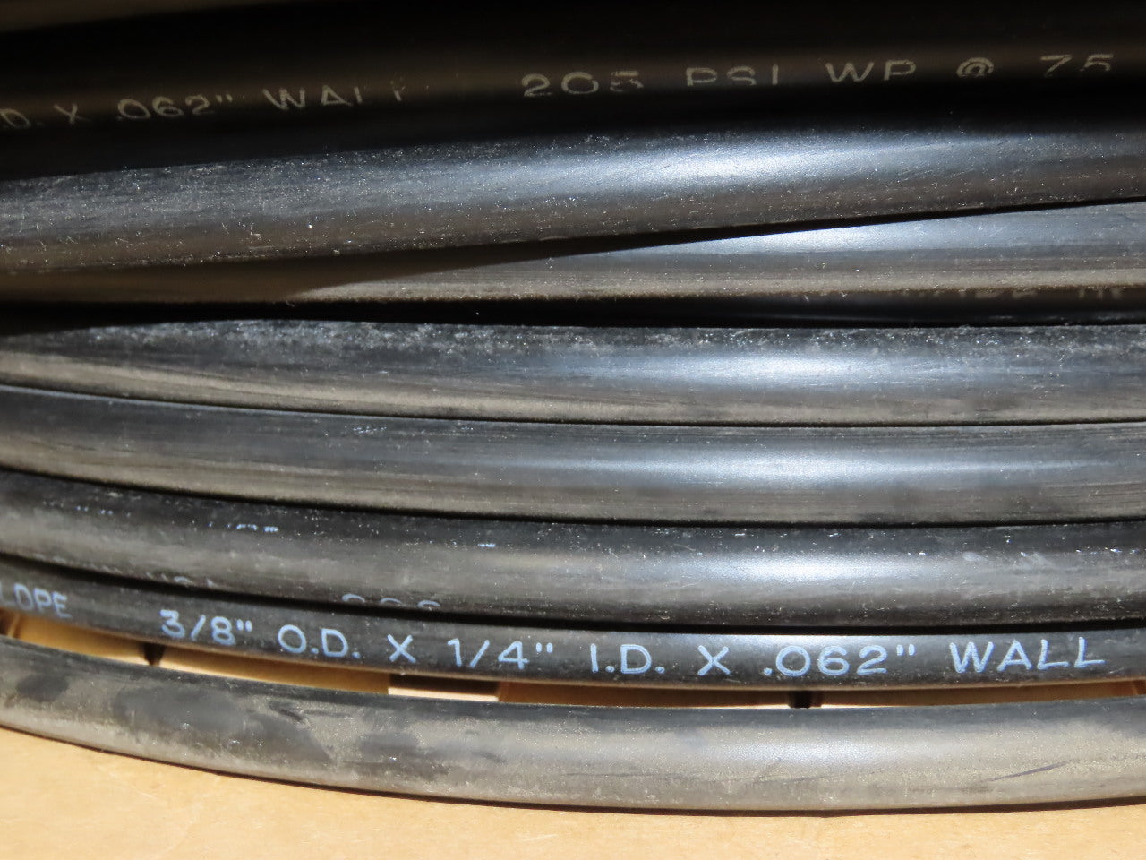 Freelin Wade 3/8" OD LLDPE Coil Hose Nylon Air Hose Tubing 0.62" Wall 88'