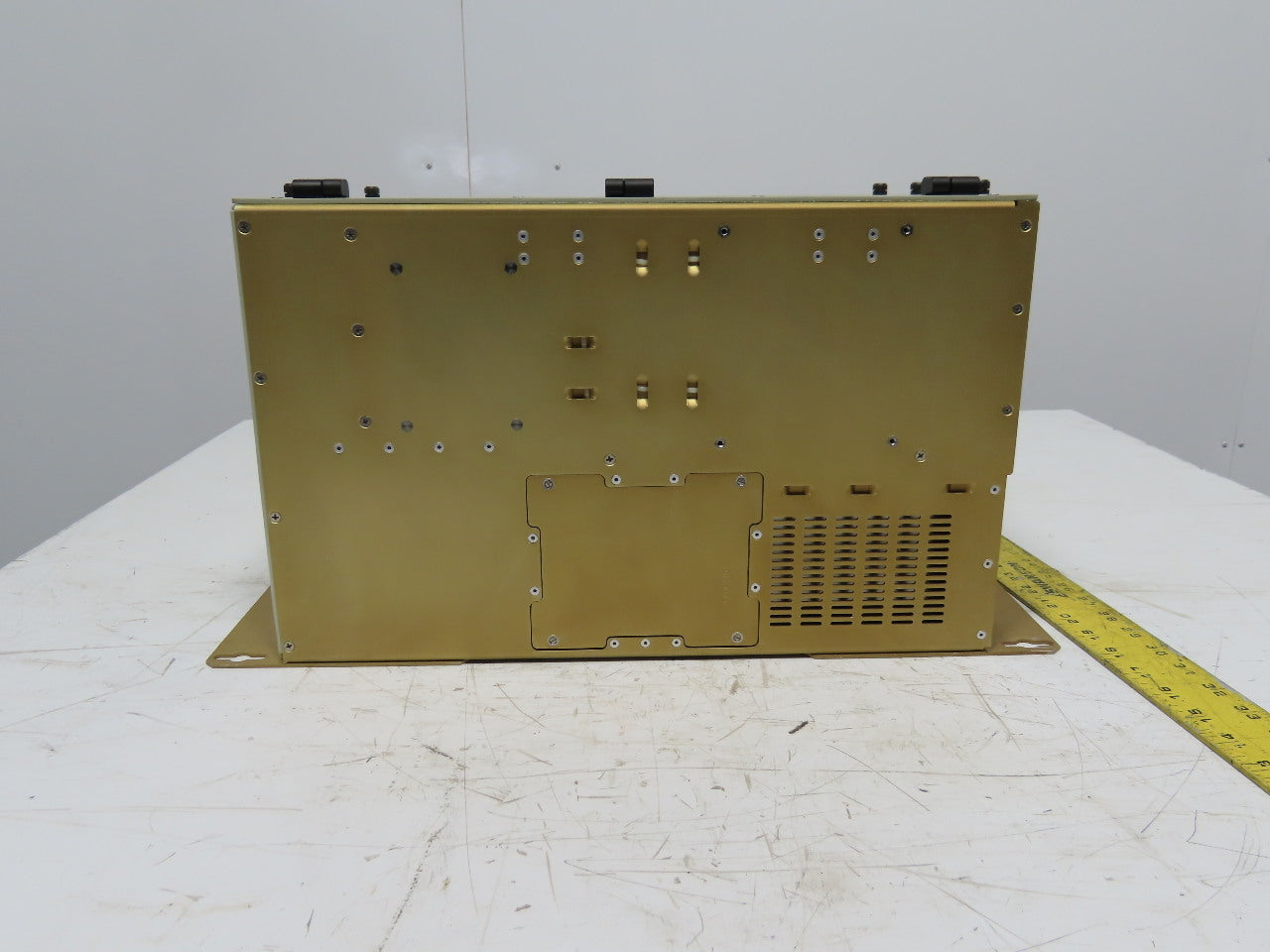 Systel 20Q1SDR-02 SBX2001 7 Slot Wall Mounted Computer 115/230V