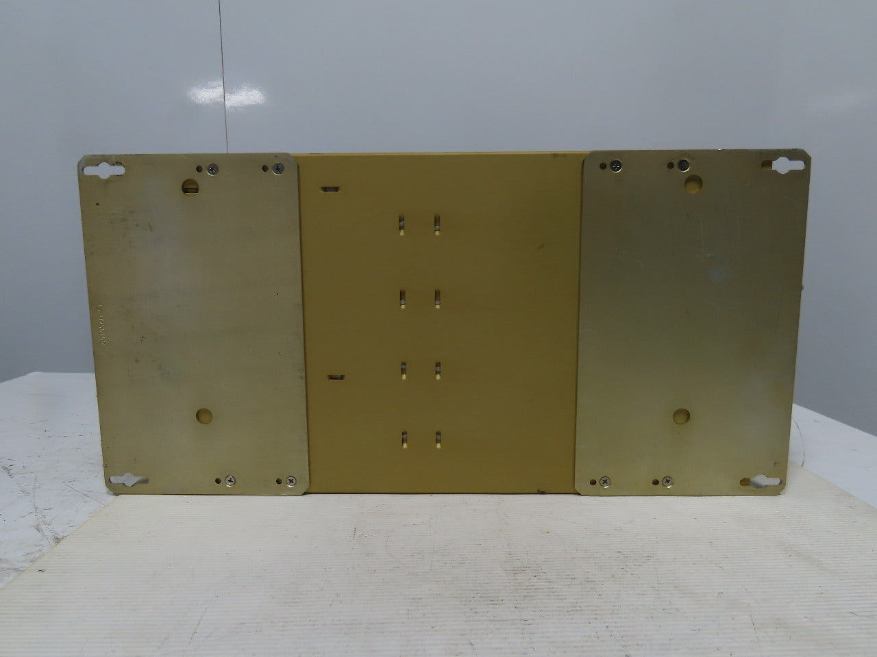 Systel 2003RAP-04 SBX2003 10 Slot Wall Mount Industrial Computer 115/230V