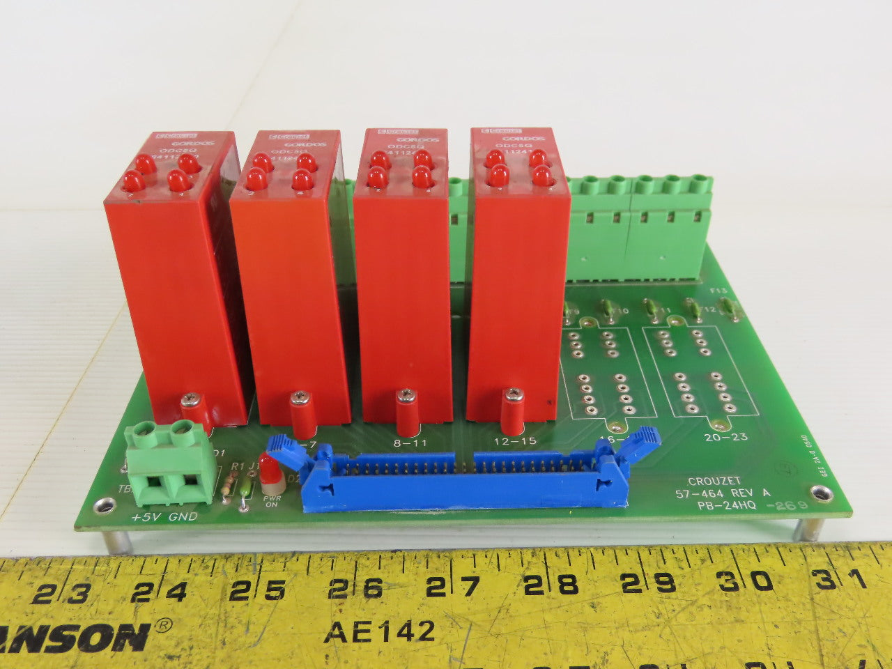 Crouzet 57-464 ODC5Q 6 Channel Output Rack With 60VDC Output Modules