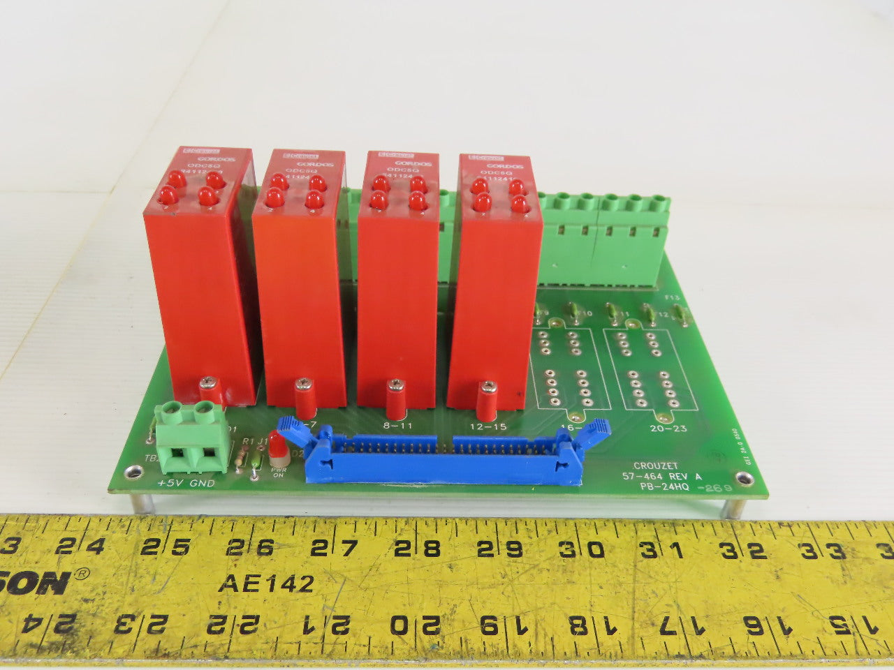 Crouzet 57-464 ODC5Q 6 Channel Output Rack With 60VDC Output Modules