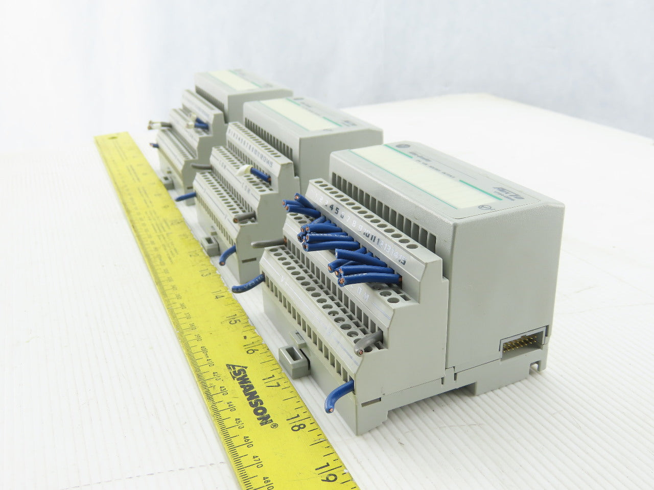 Allen Bradley 1764-OB16 Flex I/O 24 VDC Source Output Lot Of 3