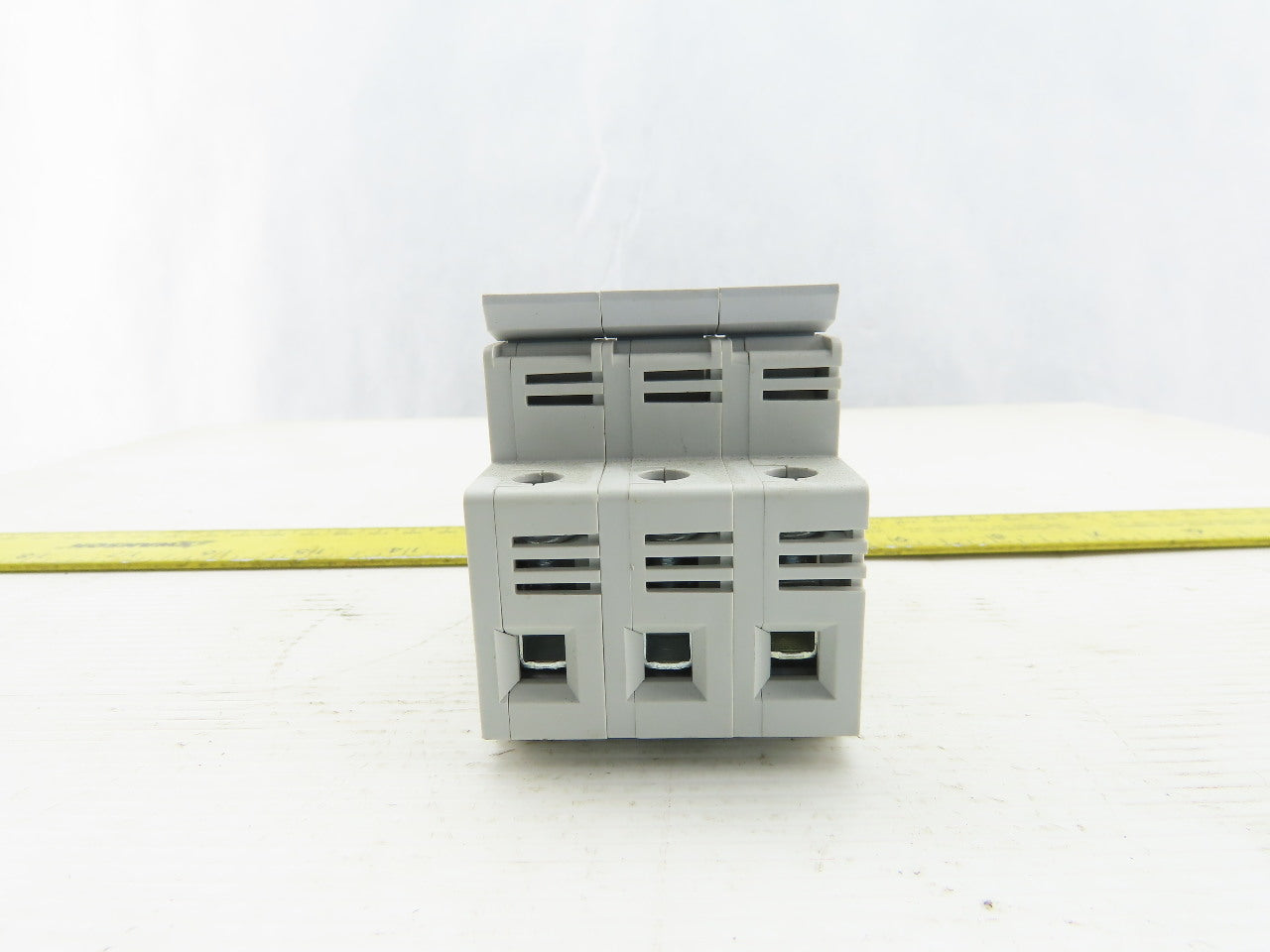 Siemens 3NW7 031 3 Pole 600V 30A Fuse Holder Lot of 2