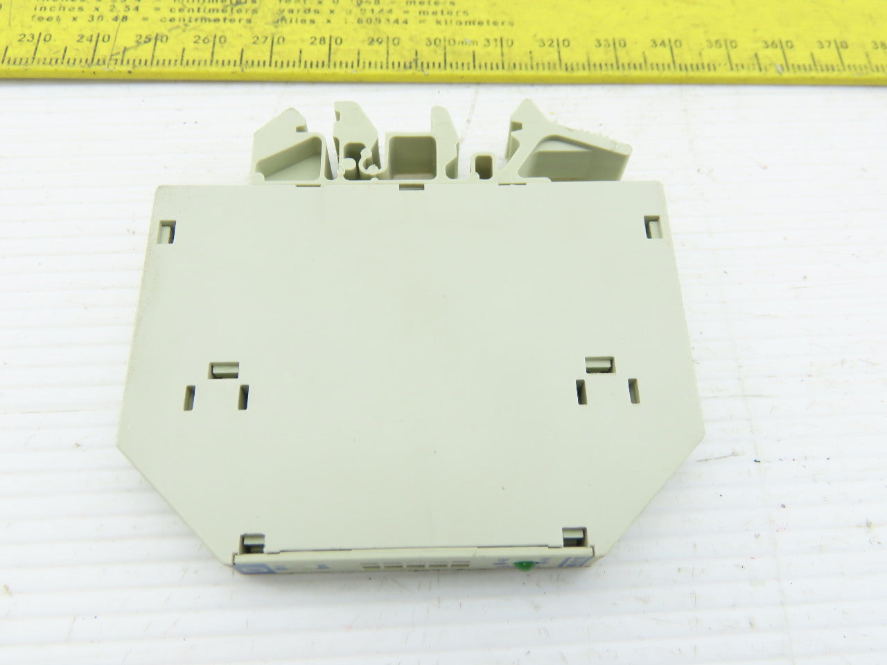 Telemecanique ABR-2E112B 24VDC Input Interface Relay Module