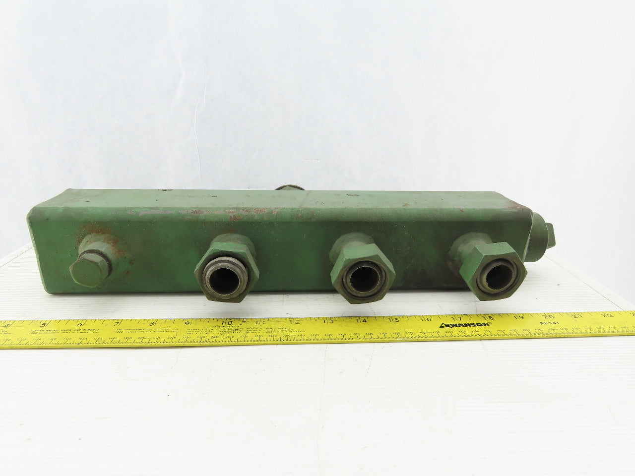 4 Way Manifold 4 1/2" Ports 3" Square Body