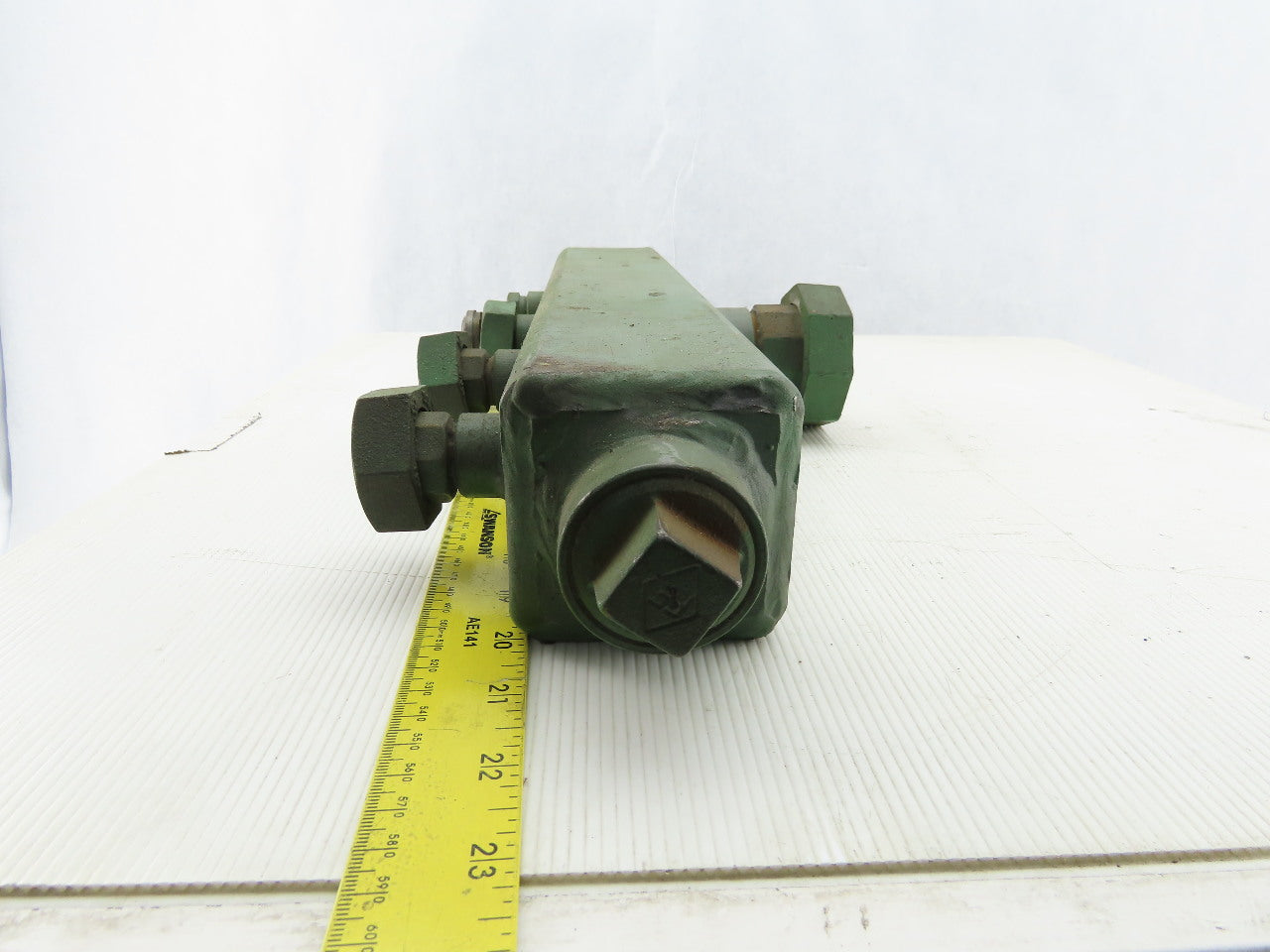 4 Way Manifold 4 1/2" Ports 3" Square Body