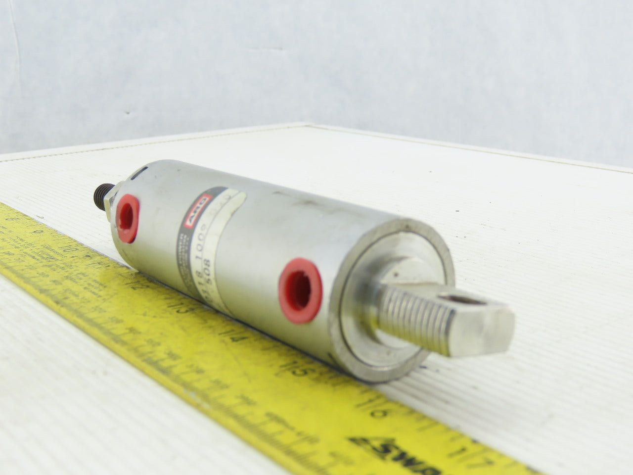 ARO 0318-1009-020 1-3/8" Bore 2" Stroke Double Acting Air Cylinder