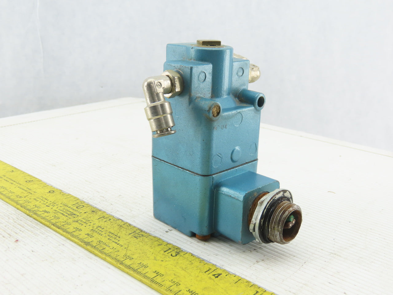 MAC 274B-111NCAA 3 Port 2 Position Air Valve 120V AC 24VDC Solenoid