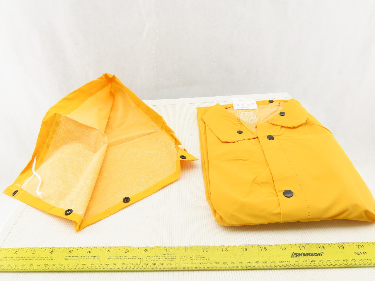 Boss 3PR7800Y4 2 Piece Rain Suit  Rain Coat Hood Size 4XL XXXX-Large