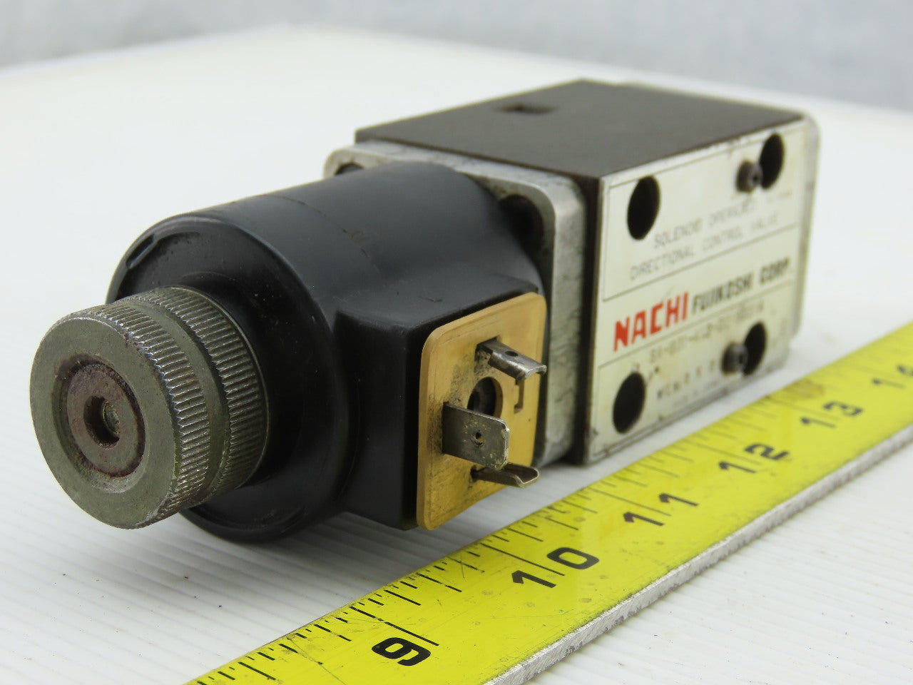 Nachi SA-G01-A13-D2-8331A Hydraulic Directional Control Valve