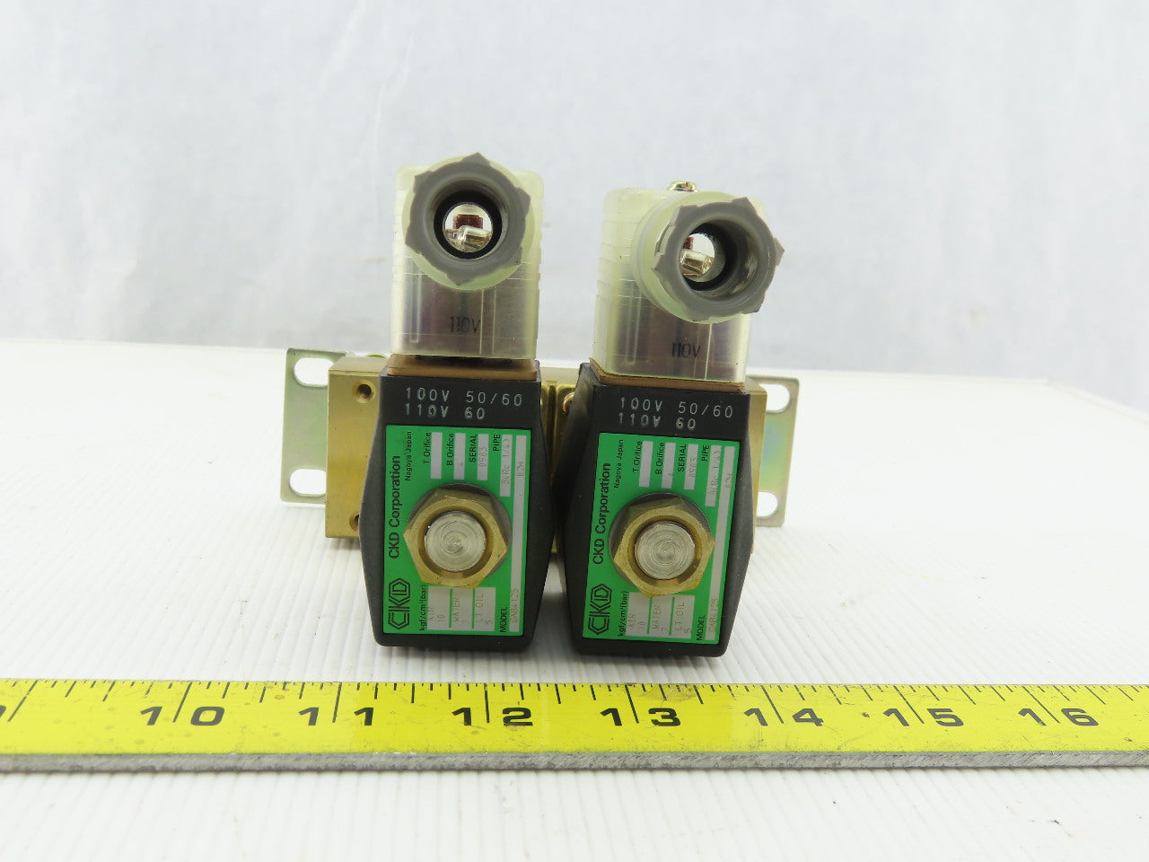 CKD GAB4125 2/2 Brass NC 2 Way 0-25 BAR WOG Solenoid Valves On 4 Port Manifold