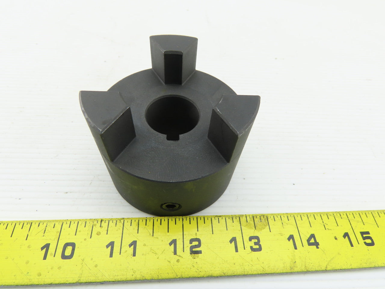 IDC Select L1007/8K 7/8" Bore Jaw Spider Coupling Lot Of 2