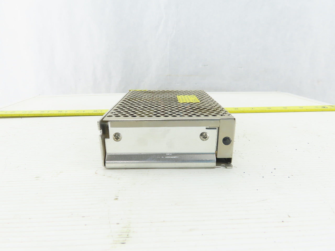 Jameco FCS604A 110/220V Input DC 5/12V Output Power Supply