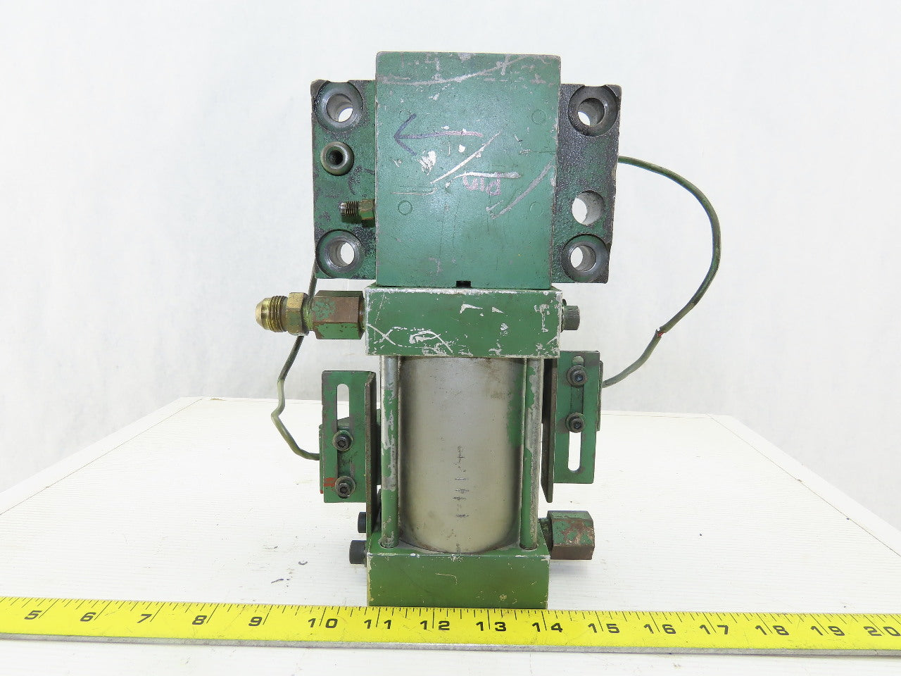 Turret Position Locking Cylinder Hydraulic From Wiedematic W2040