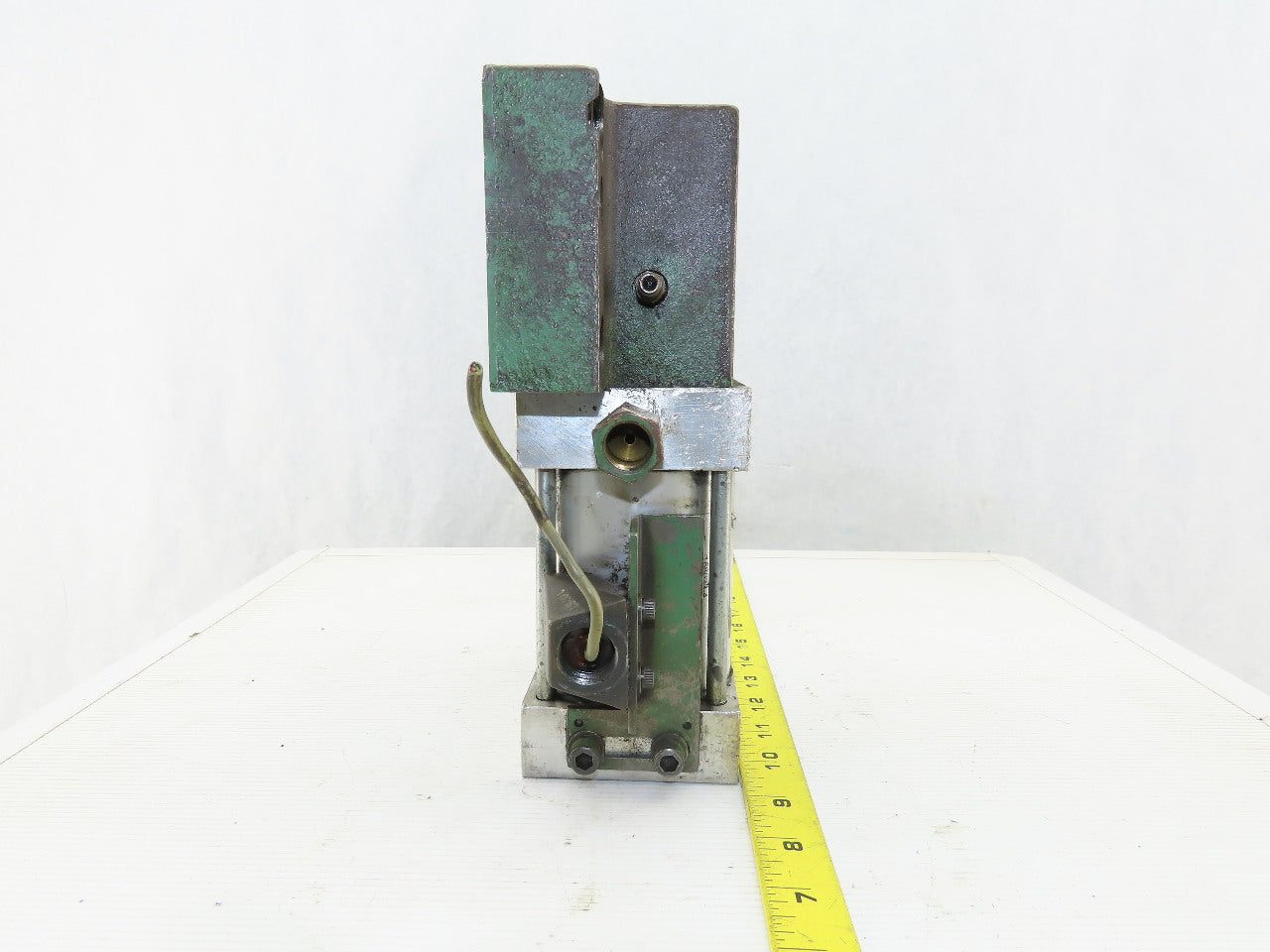 Turret Position Locking Cylinder Hydraulic From Wiedematic W2040