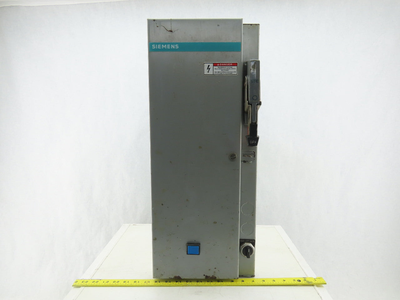 Siemens SCFC10 Size 1 600V 10Hp Combination Starter Fused