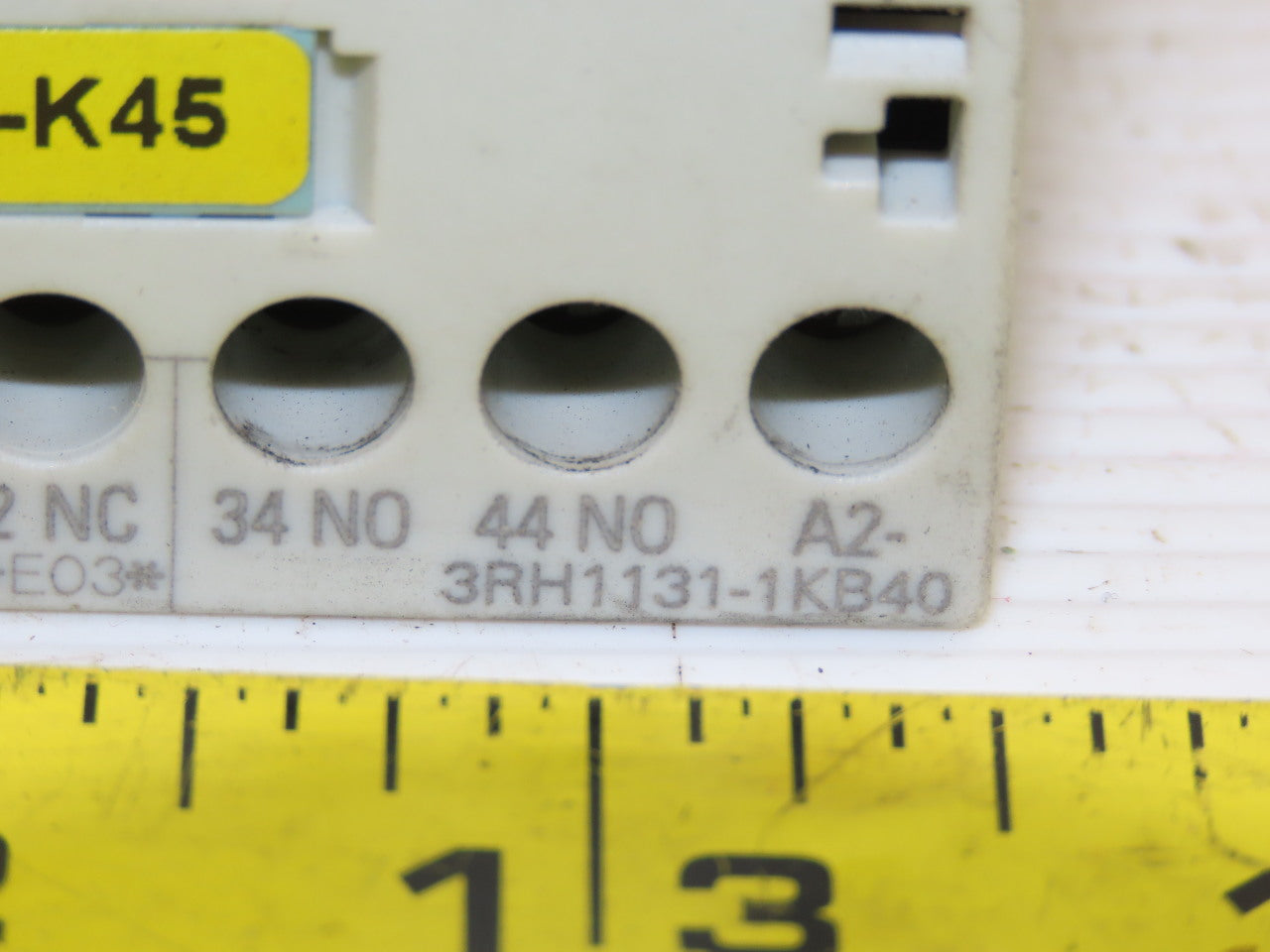 Siemens 3RH1131-1KB40 600V 10A 3Ph Contactor Relay Auxiliary 3NO+1NC 17-24VDC