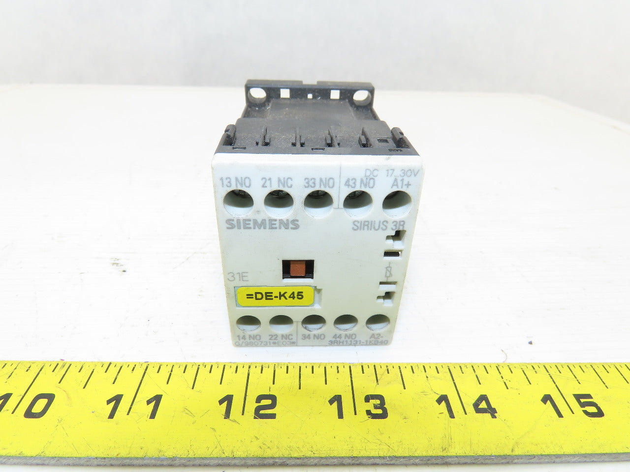 Siemens 3RH1131-1KB40 600V 10A 3Ph Contactor Relay Auxiliary 3NO+1NC 17-24VDC