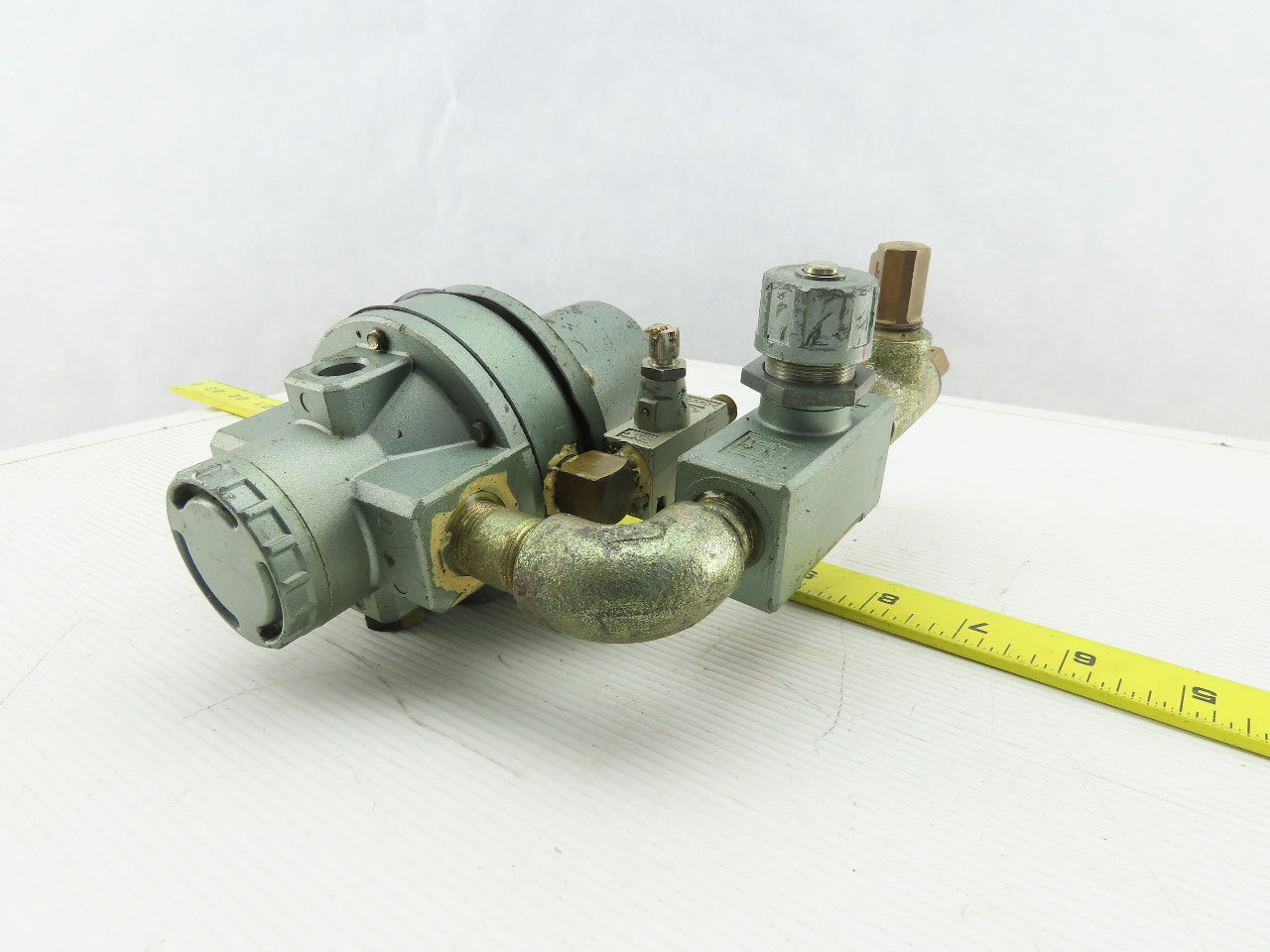 SMC XT14-135-03HB 3/8" Deceleration Valve With Check And Flow Control