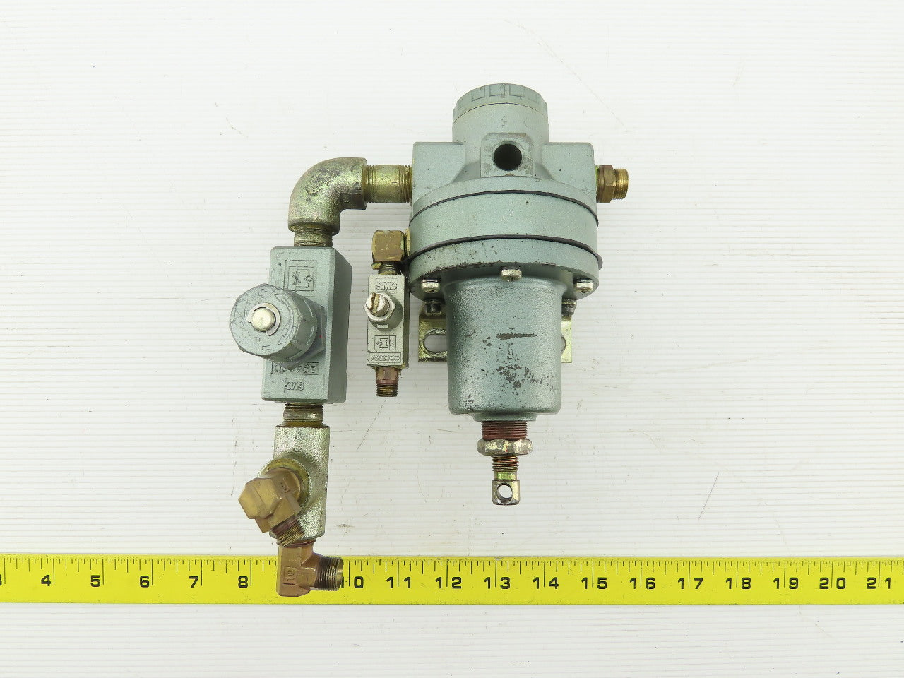 SMC XT14-135-03HB 3/8" Deceleration Valve With Check And Flow Control