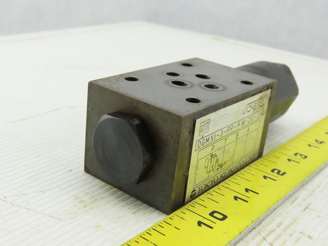 Vickers Sperry DGMXI-3-PP-AW-20-JA S8 Systemstak Pressure Reducing Valve