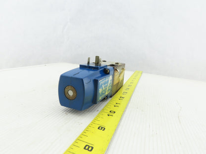 Vickers DG4V-3-6B-U-T-10-JA Solenoid Hydraulic Directional Control Valve 100V