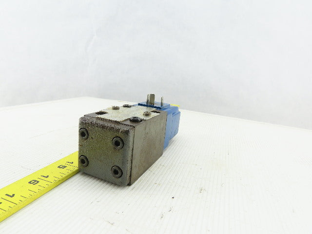 Vickers DG4V-3-6B-U-T-10-JA Solenoid Hydraulic Directional Control Valve 100V