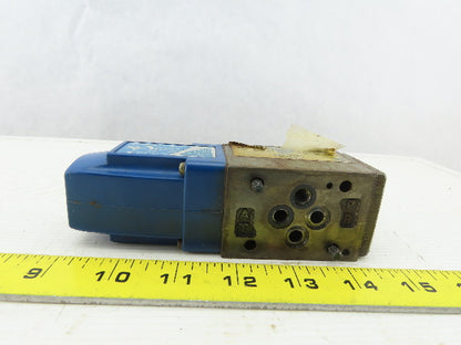 Vickers DG4V-3-6B-U-T-10-JA Solenoid Hydraulic Directional Control Valve 100V
