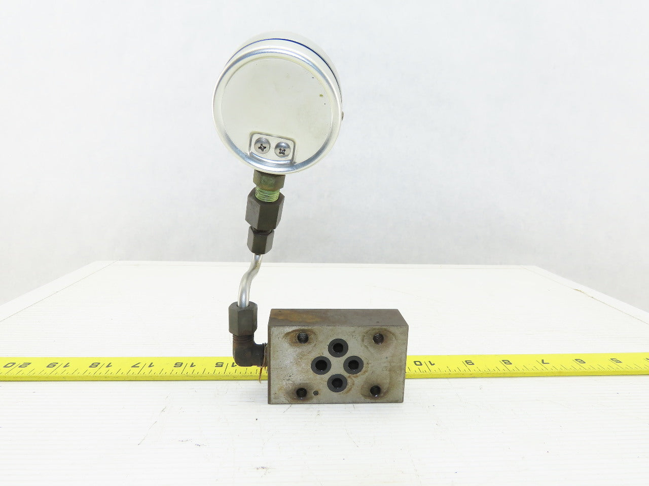 ISO 4401 Size Sandwich Pressure Monitoring Valve Section