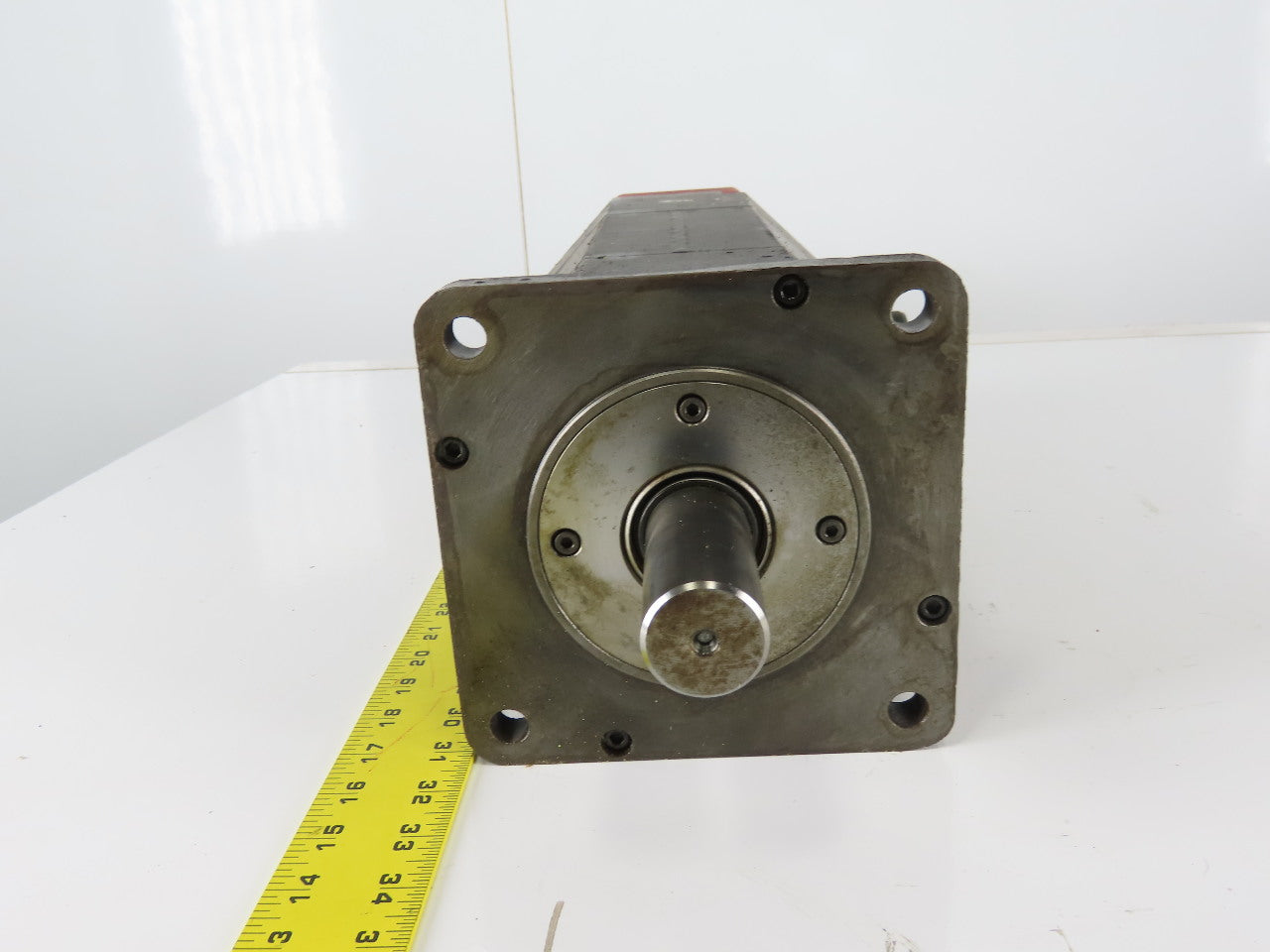 Fanuc A-532092 146V 3Ph 2000 RPM 20A Permanent Magnet AC Servo Motor