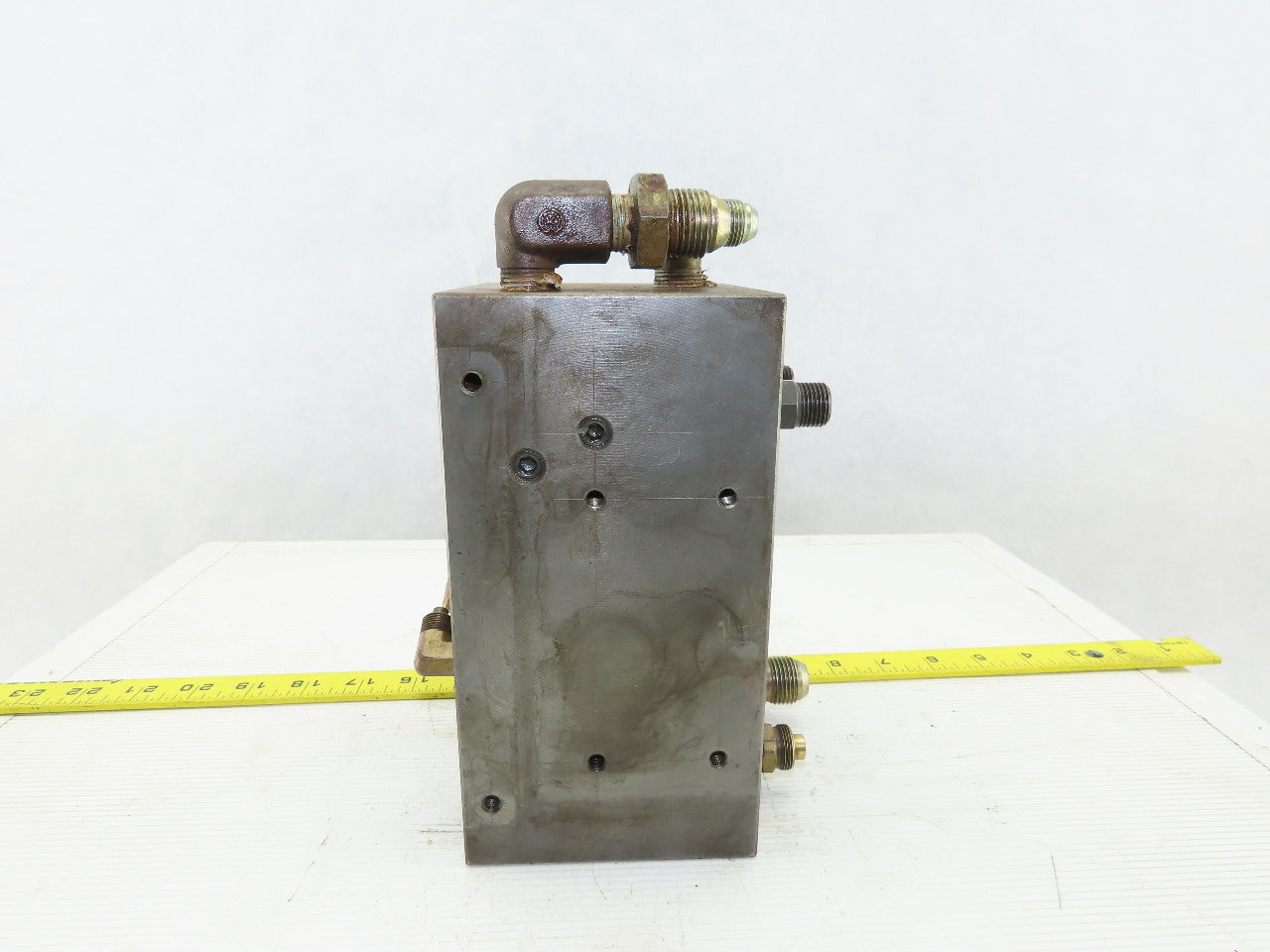 14 Port Hydraulic Manifold ISO 4401 Size Section For 4 Port Valve