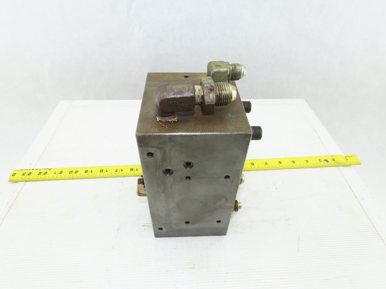 14 Port Hydraulic Manifold ISO 4401 Size Section For 4 Port Valve