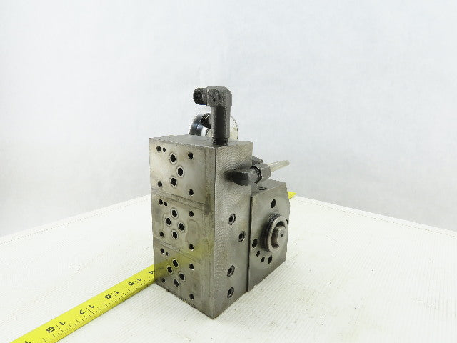 4 Port Hydraulic Manifold 3 Valve Section Pressure Reducing Flange