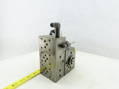 4 Port Hydraulic Manifold 3 Valve Section Pressure Reducing Flange