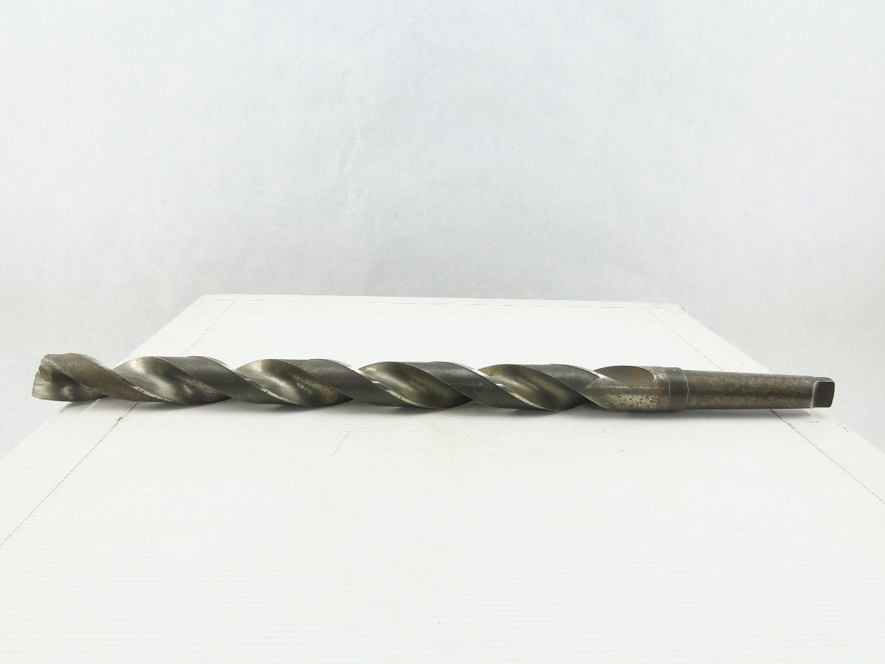 Nachi Forge 1-7/16" MT4 Taper 2 Flute Spiral 135° Angle Drill Bit 24" OAL