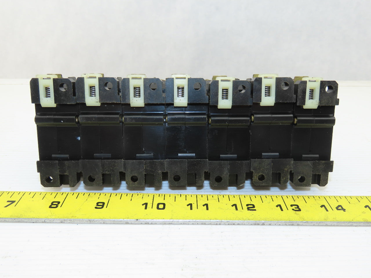 Izumi NRC-111 10A 5A 7A-AA 250VAC 50/60Hz Circuit Breaker Lot Of 7