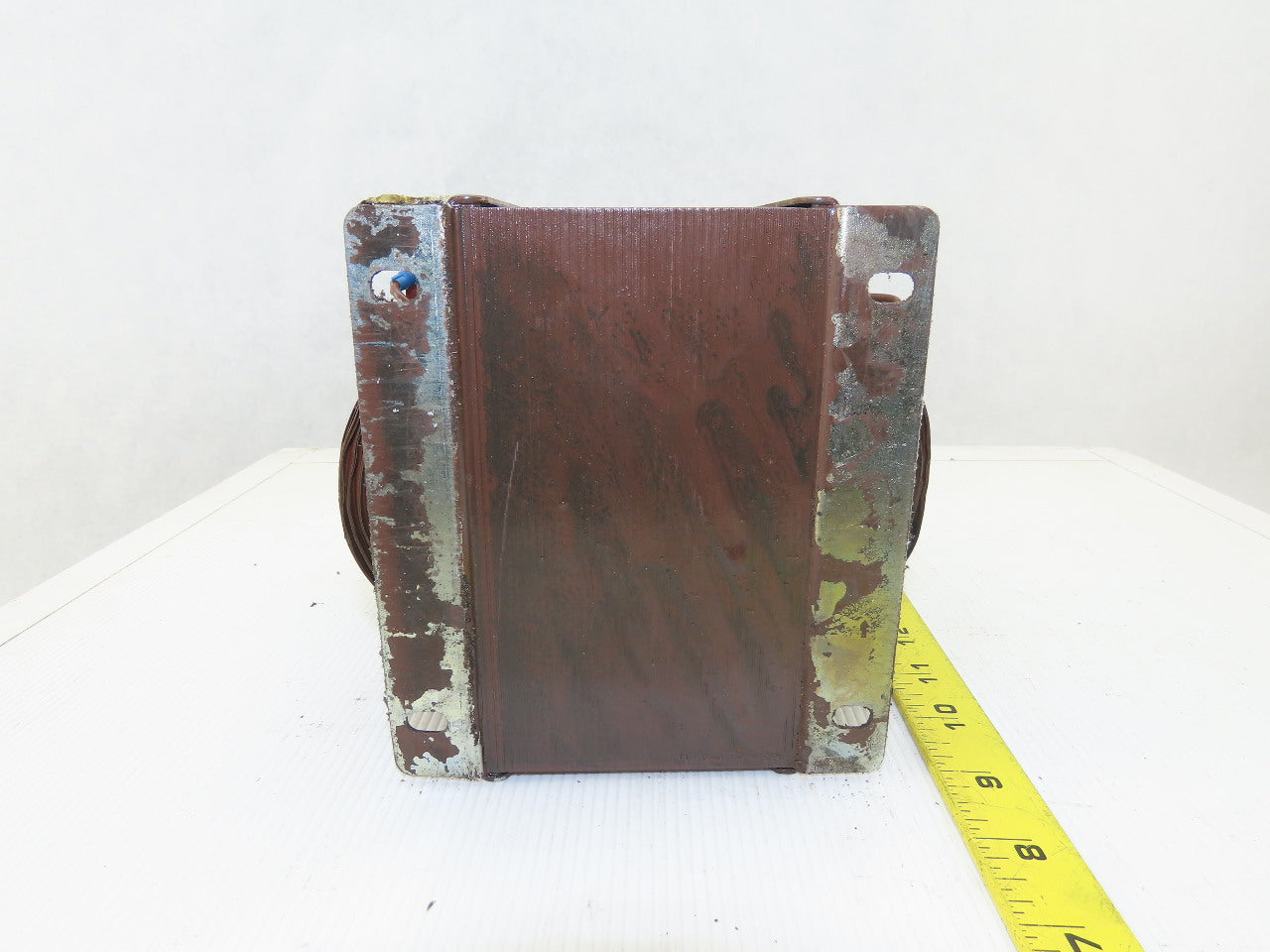 Yuasa YT2S-1KTB-3-56 200/220-100V Primary 19/27V Secondary Transformer