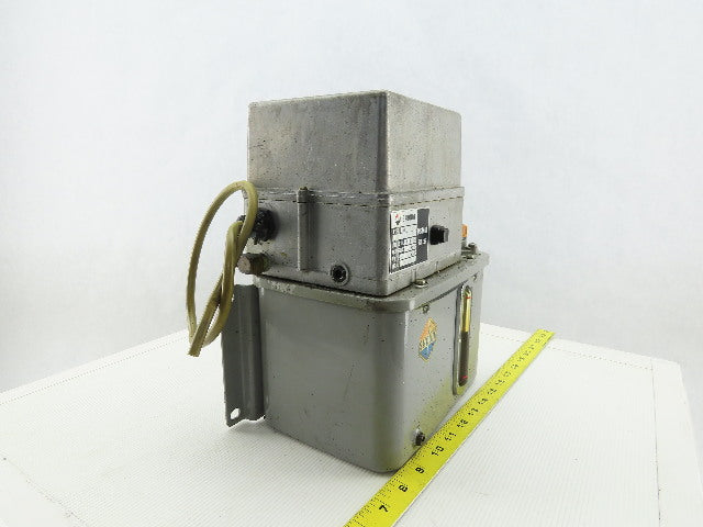 Showa LCB1 5433 100V 50/60Hz 1Ph 0.15l/min Piston Lubricator Pump