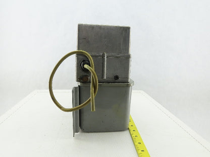 Showa LCB1 5433 100V 50/60Hz 1Ph 0.15l/min Piston Lubricator Pump