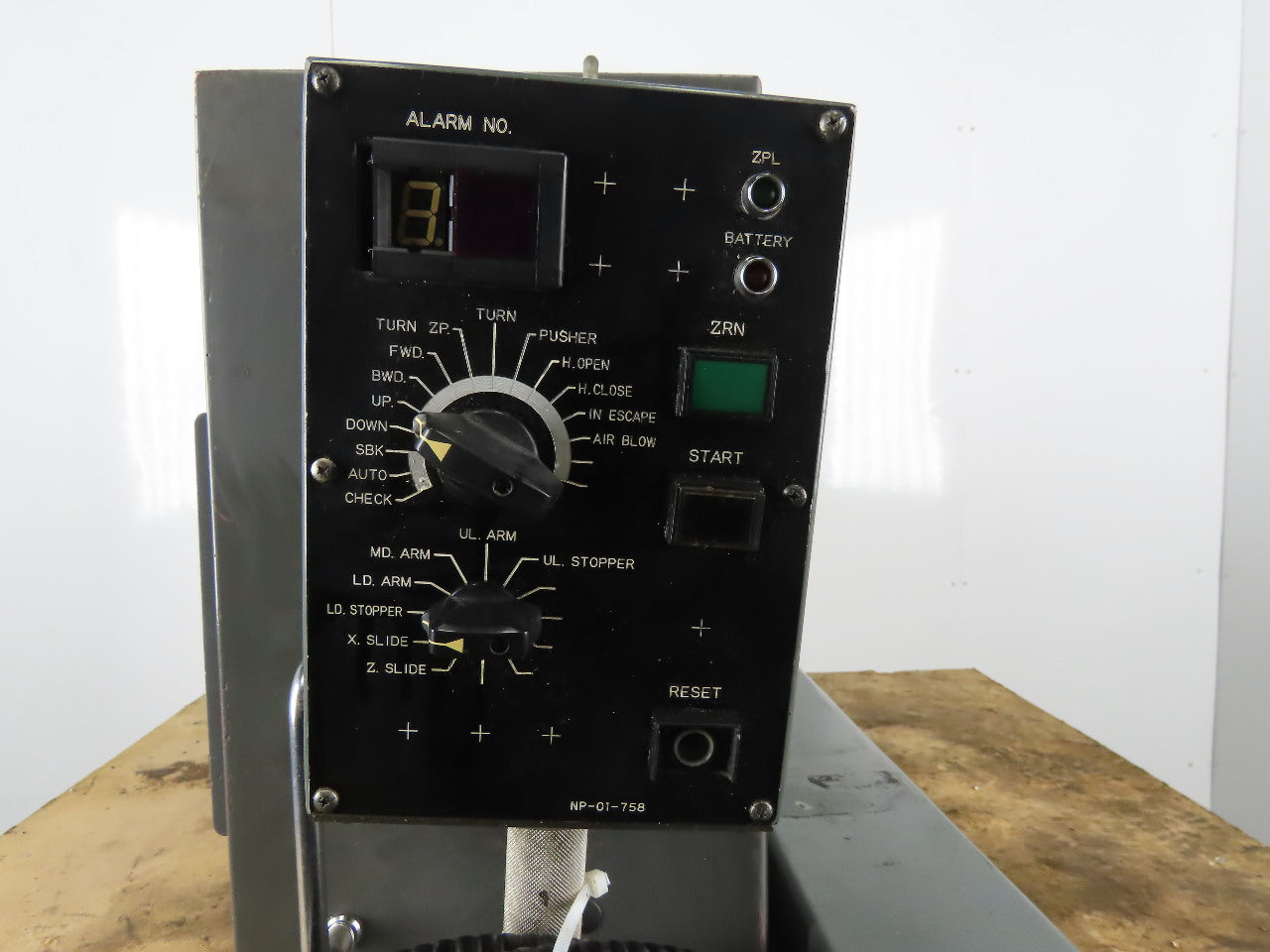Kitako MT4-120G Operator Control Panel HMI Screen Teach Pendant W/ Mount