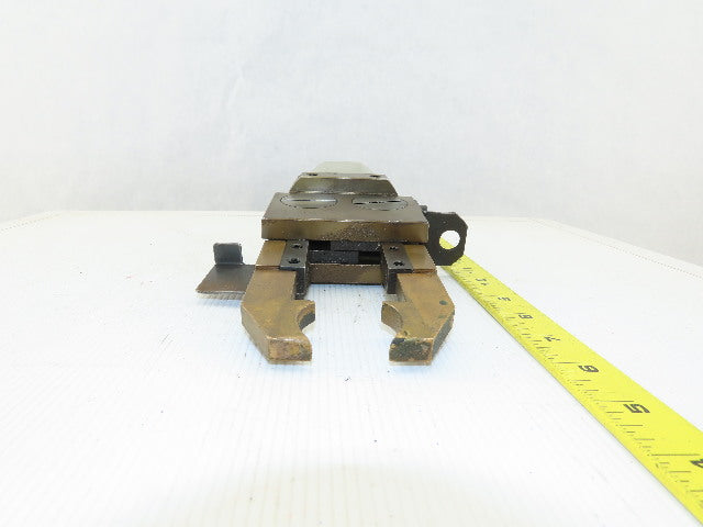 Pneumatic Gripper Pincher Tool Changer From Kitako MT4-170 CNC Lathe
