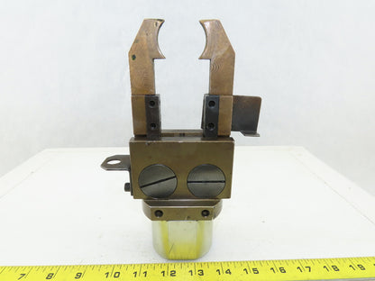 Pneumatic Gripper Pincher Tool Changer From Kitako MT4-170 CNC Lathe