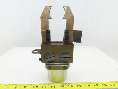 Pneumatic Gripper Pincher Tool Changer From Kitako MT4-170 CNC Lathe