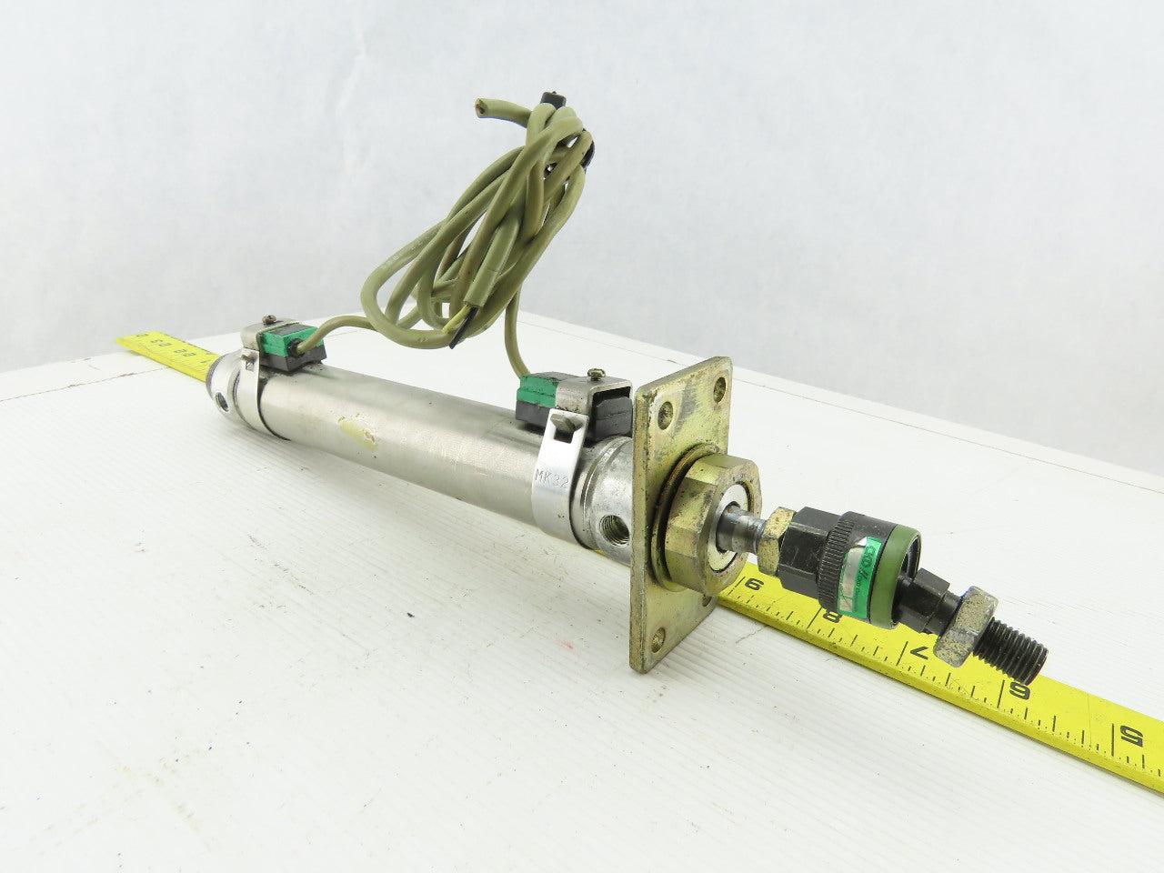 CKD CMK200 1-5/16" Bore 6" Double Acting Air Cylinder