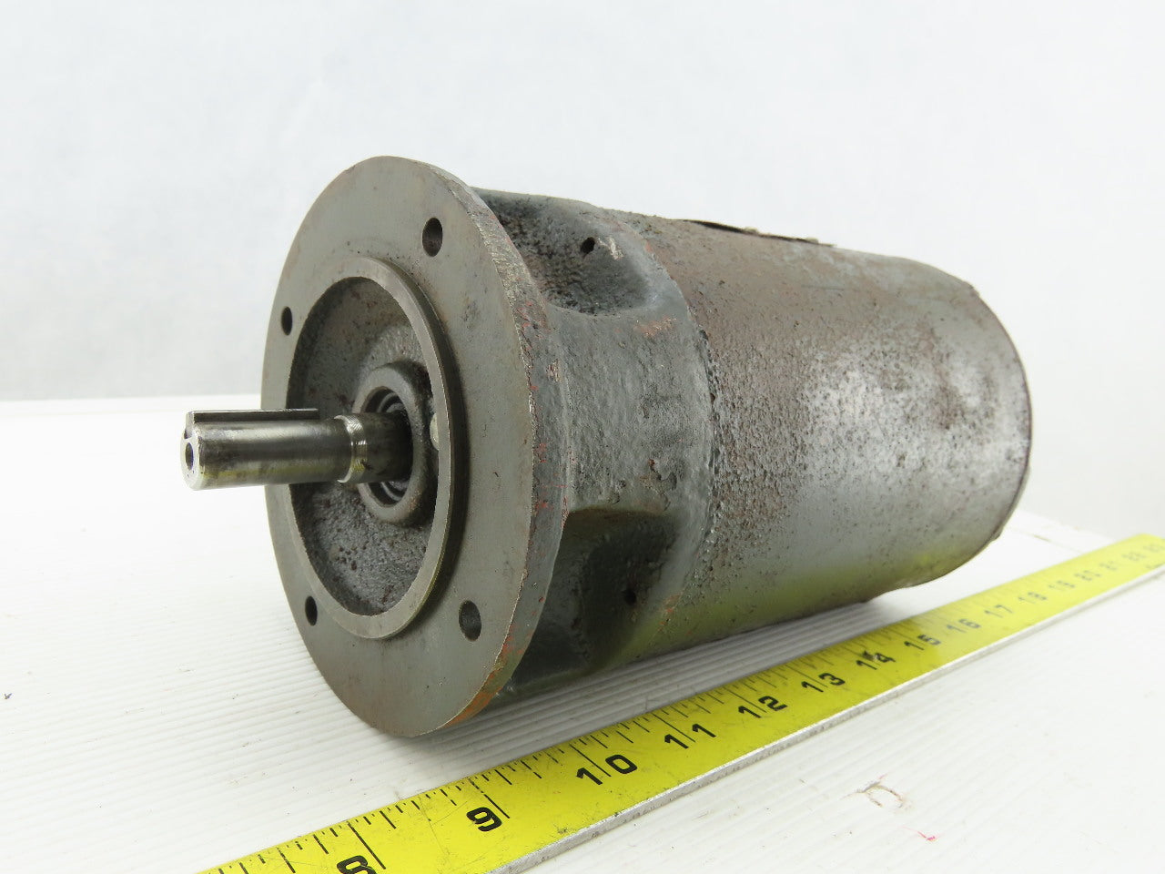Yaskawa EELQ-5W 0.2kW 200V 50/60Hz 915/1090PRM 3Ph Electric Induction Motor