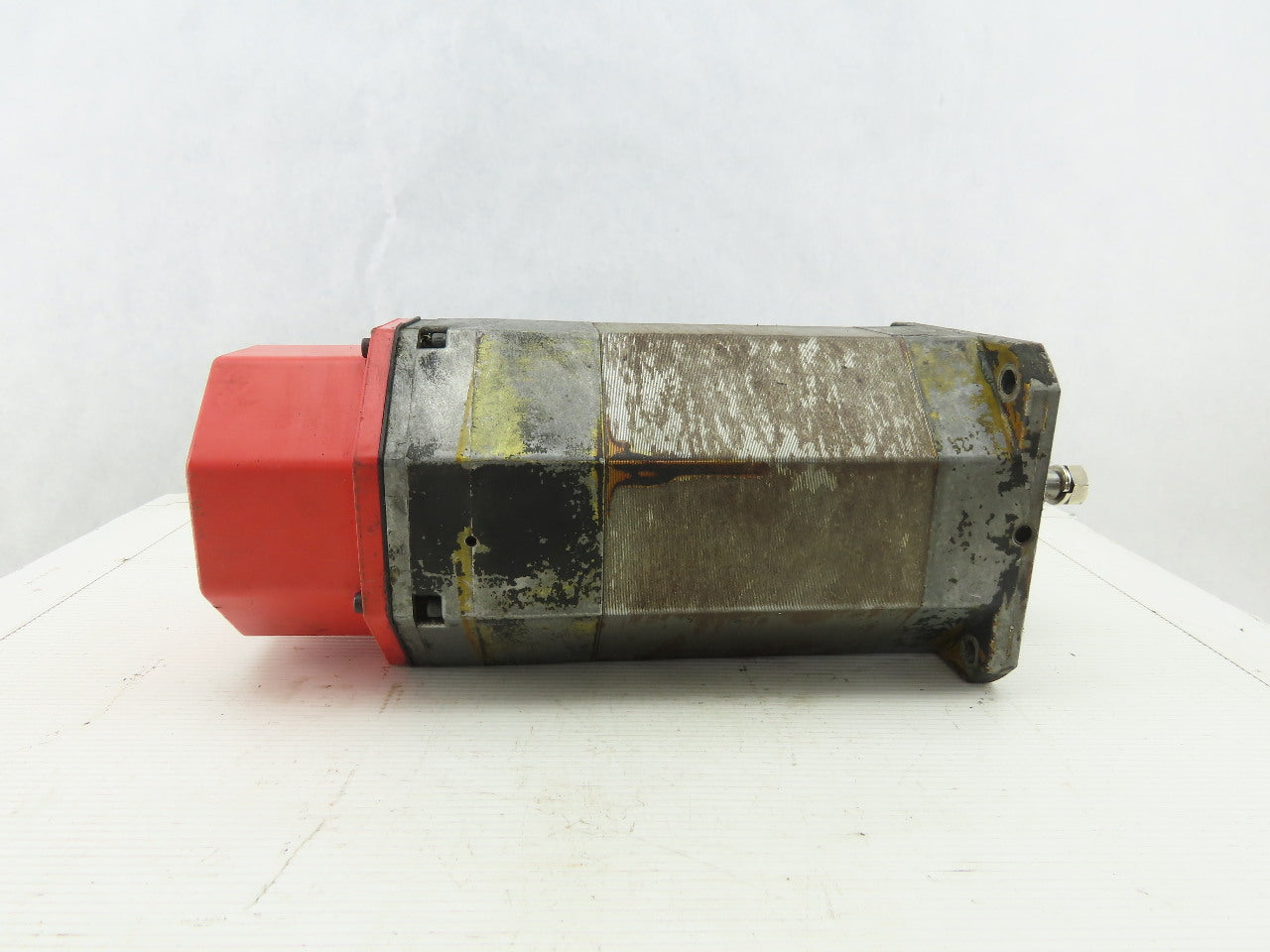 Fanuc A06B-0512-B002 110V 3Ph 2000RPM 5.9Nm Perm Magnet AC Servo Motor
