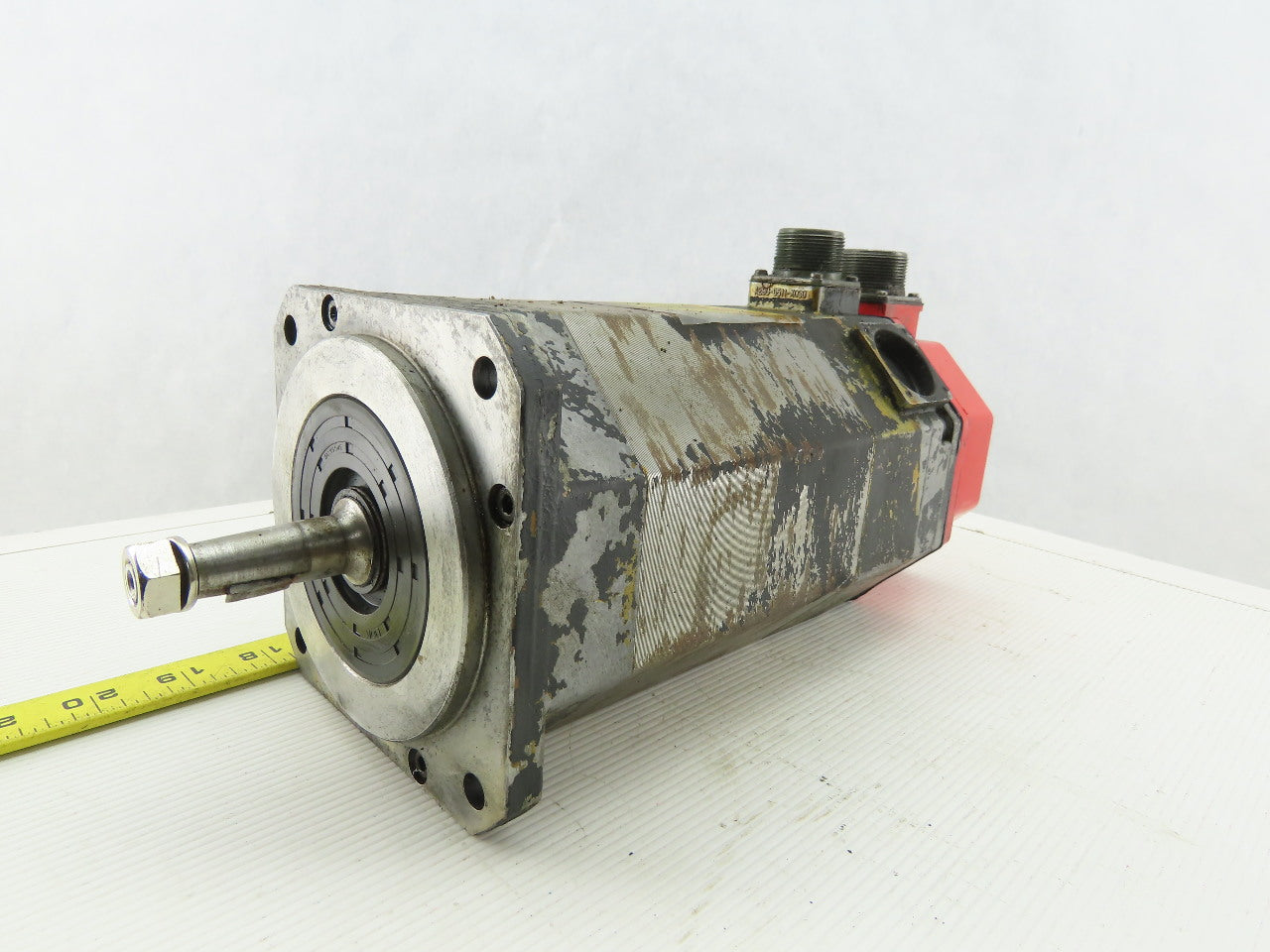 Fanuc A06B-0512-B002 110V 3Ph 2000RPM 5.9Nm Perm Magnet AC Servo Motor